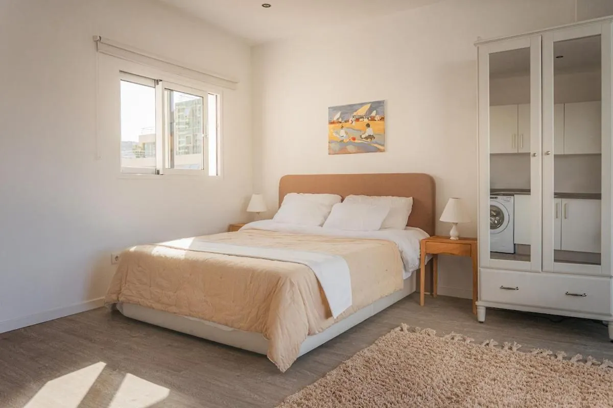 Madeira Rooftop Studio, Ocean & City View Funchal  Lejlighed Funchal (Madeira)