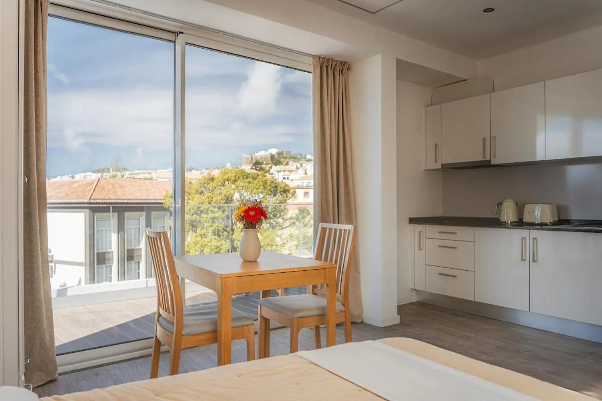 Madeira Rooftop Studio, Ocean & City View Funchal